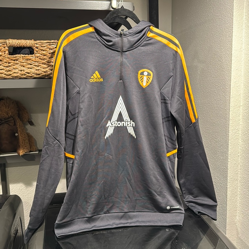 Men’s Leeds United Adidas Hoodwd Running Sweatshirt